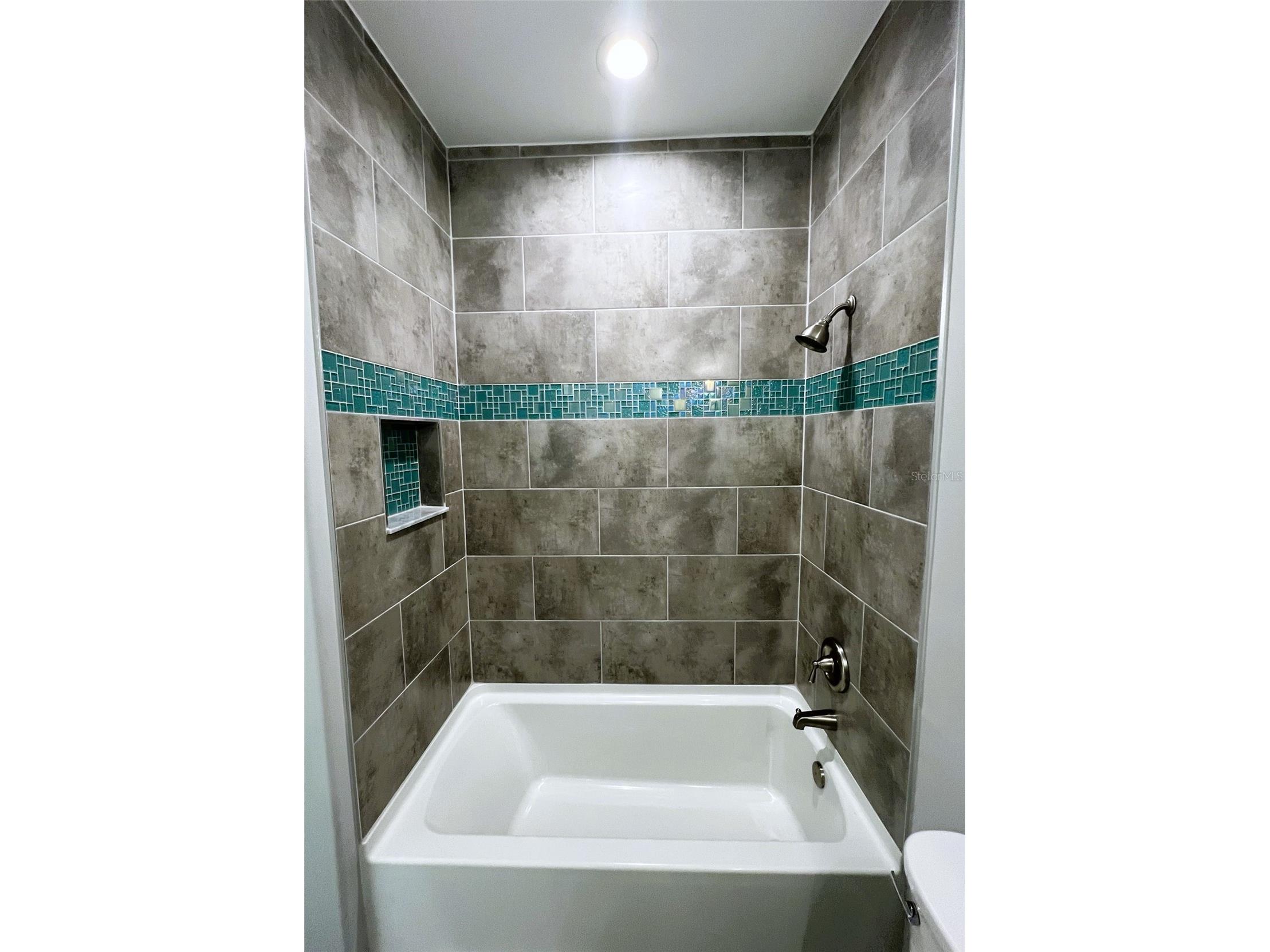 250 Rotonda Boulevard E Rotonda West FL 33947 D6145566 image22
