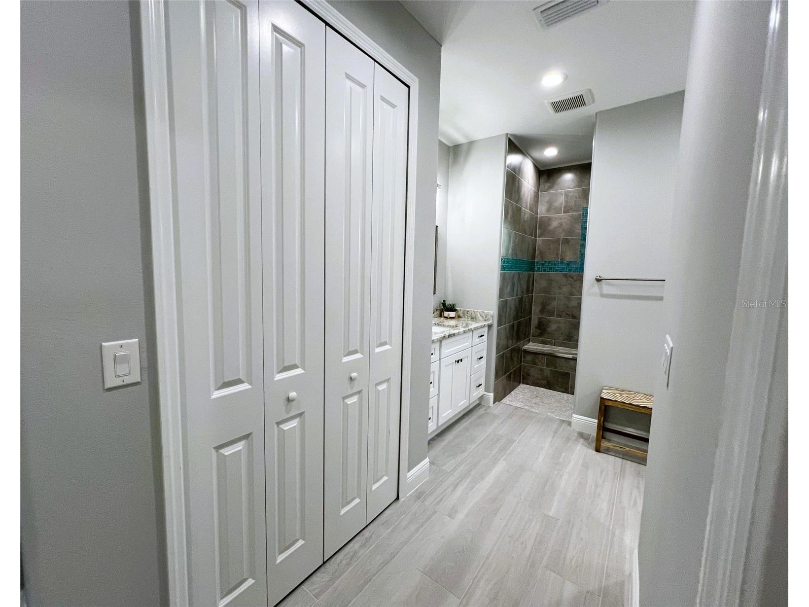 250 Rotonda Boulevard E Rotonda West FL 33947 D6145566 image32