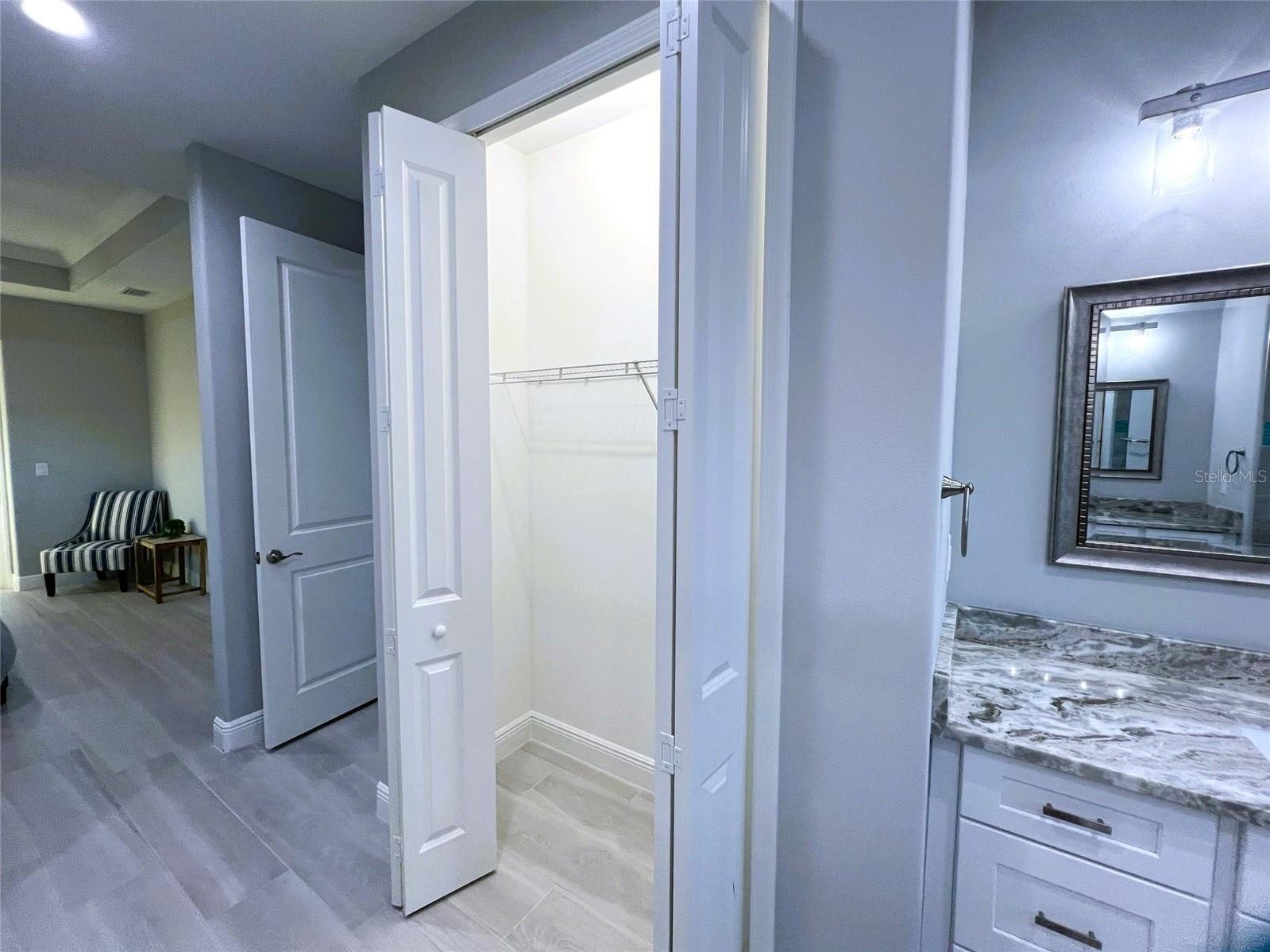 250 Rotonda Boulevard E Rotonda West FL 33947 D6145566 image34