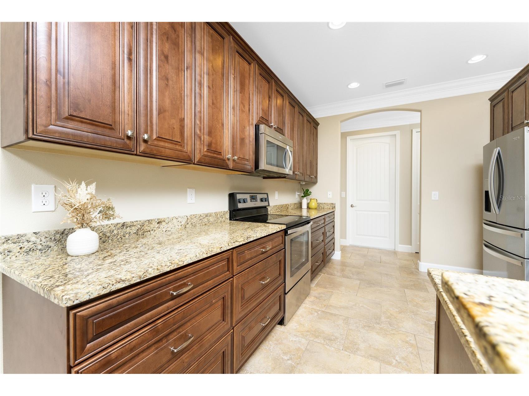 250 Rotonda Boulevard N Rotonda West FL 33947 D6146180 image20