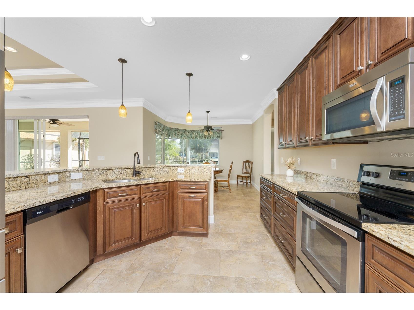 250 Rotonda Boulevard N Rotonda West FL 33947 D6146180 image5