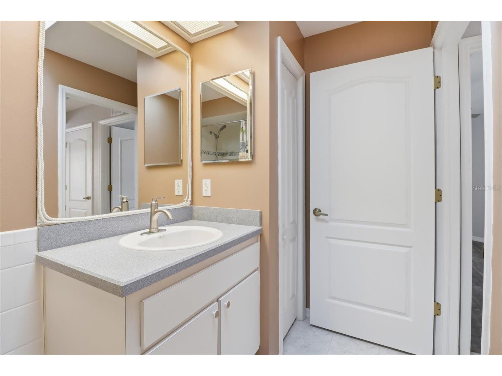 250 Royal Palm Way Spring Hill FL 34608 W7885495 image25