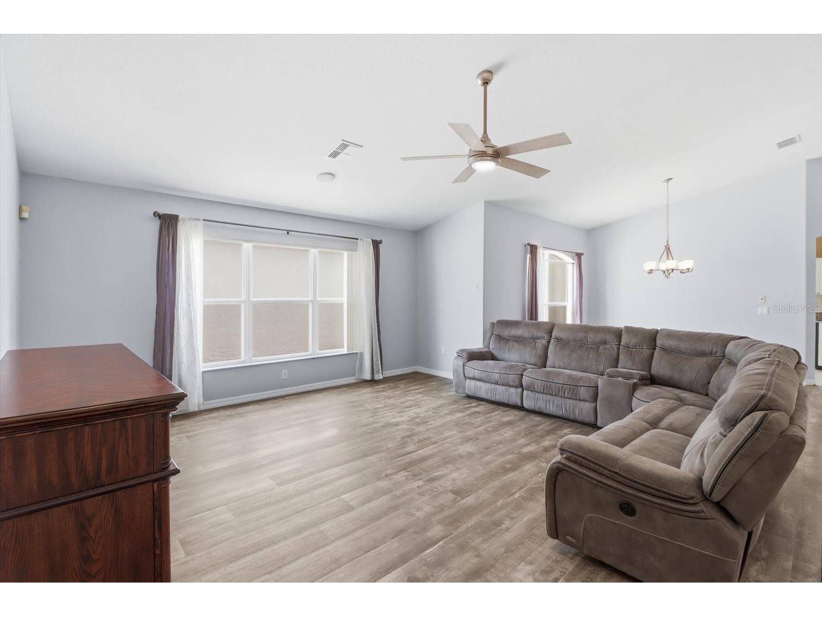 250 Royal Palm Way Spring Hill FL 34608 W7885495 image7