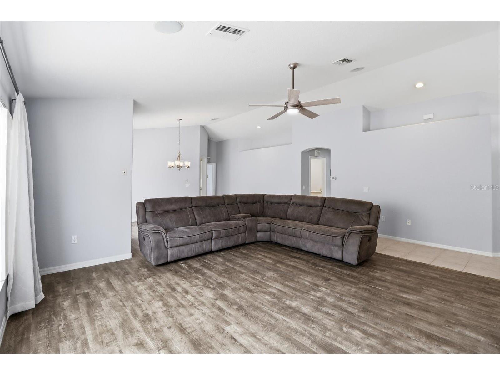 250 Royal Palm Way Spring Hill FL 34608 W7885495 image8