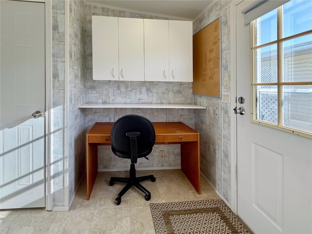 250 S Port Royal Lane Apollo Beach FL 33572 TB8394012 image7