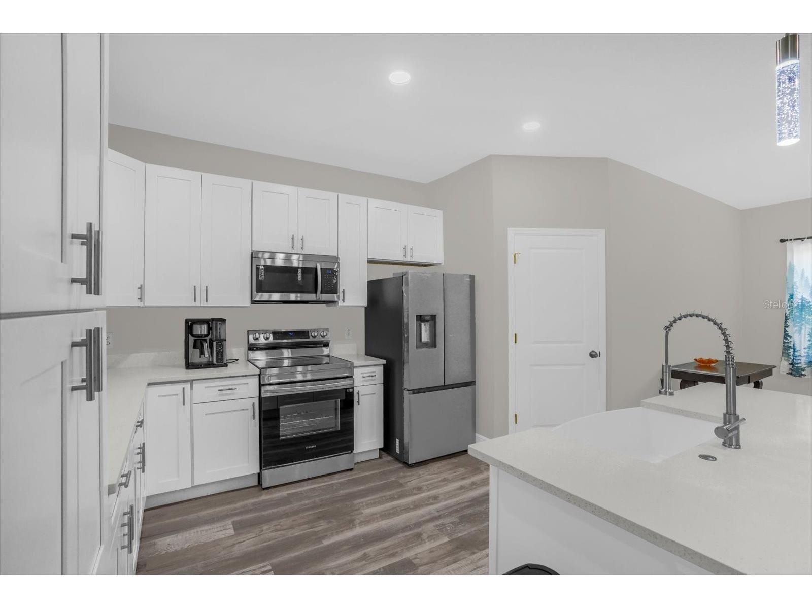 250 S Virginia Avenue Deland FL 32724 V4948065 image8