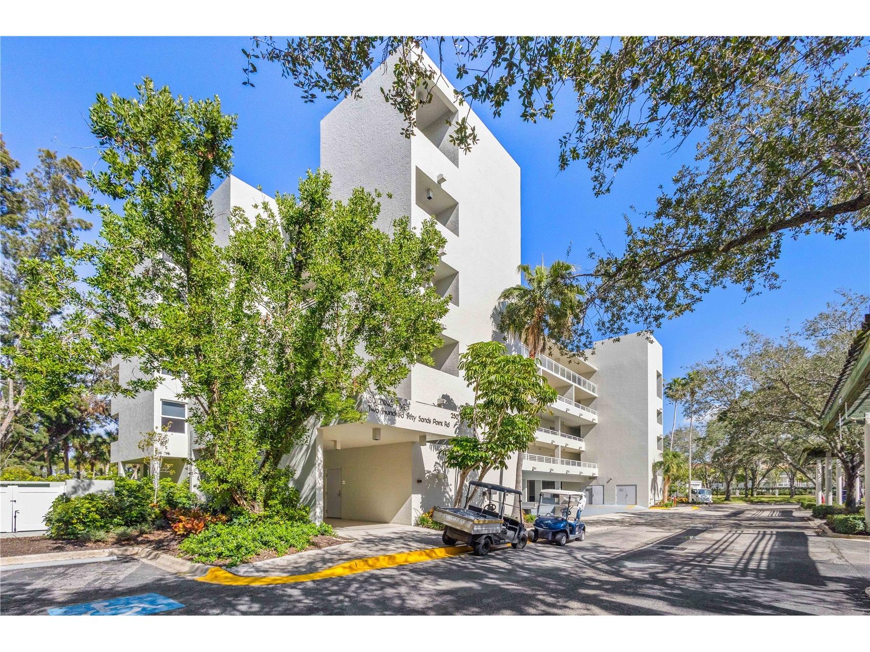 250 Sands Point Road #5106 Longboat Key FL 34228 - GULF OF MEXICO A4676698 image2