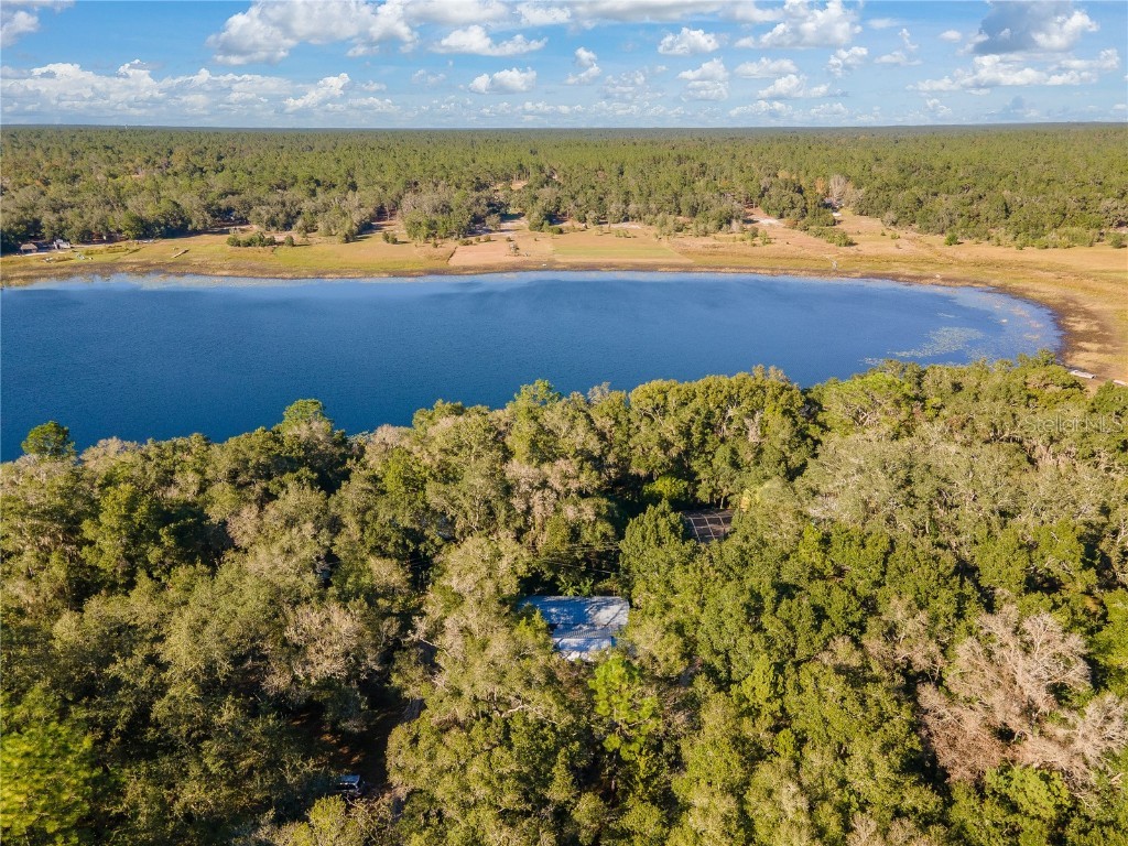 250 W West Lake Drive Hawthorne FL 32640 - WEST LAKE GC523118 image100