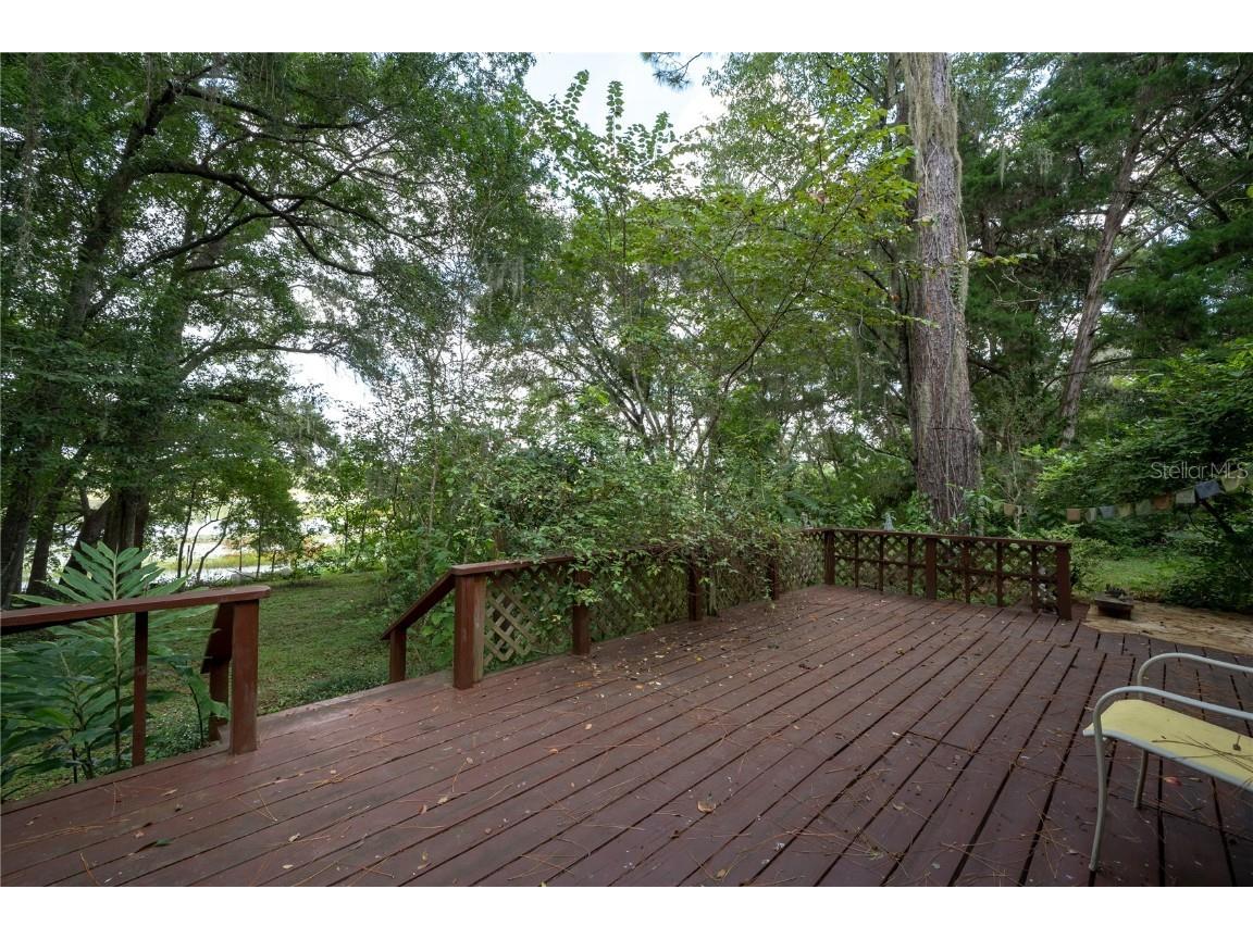 250 W West Lake Drive Hawthorne FL 32640 - WEST LAKE GC523118 image29