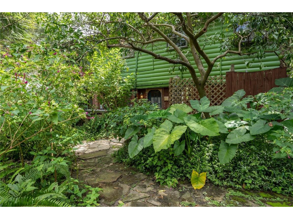 250 W West Lake Drive Hawthorne FL 32640 - WEST LAKE GC523118 image40