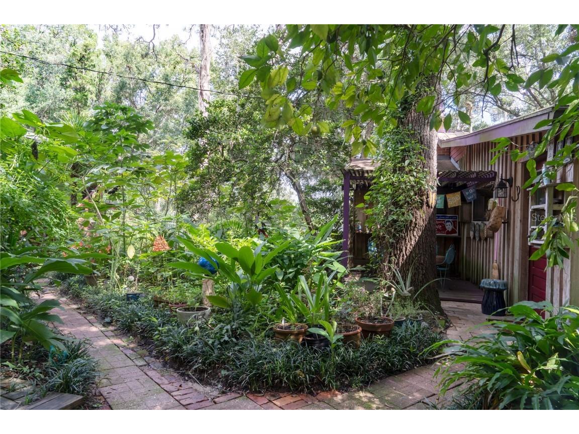 250 W West Lake Drive Hawthorne FL 32640 - WEST LAKE GC523118 image42