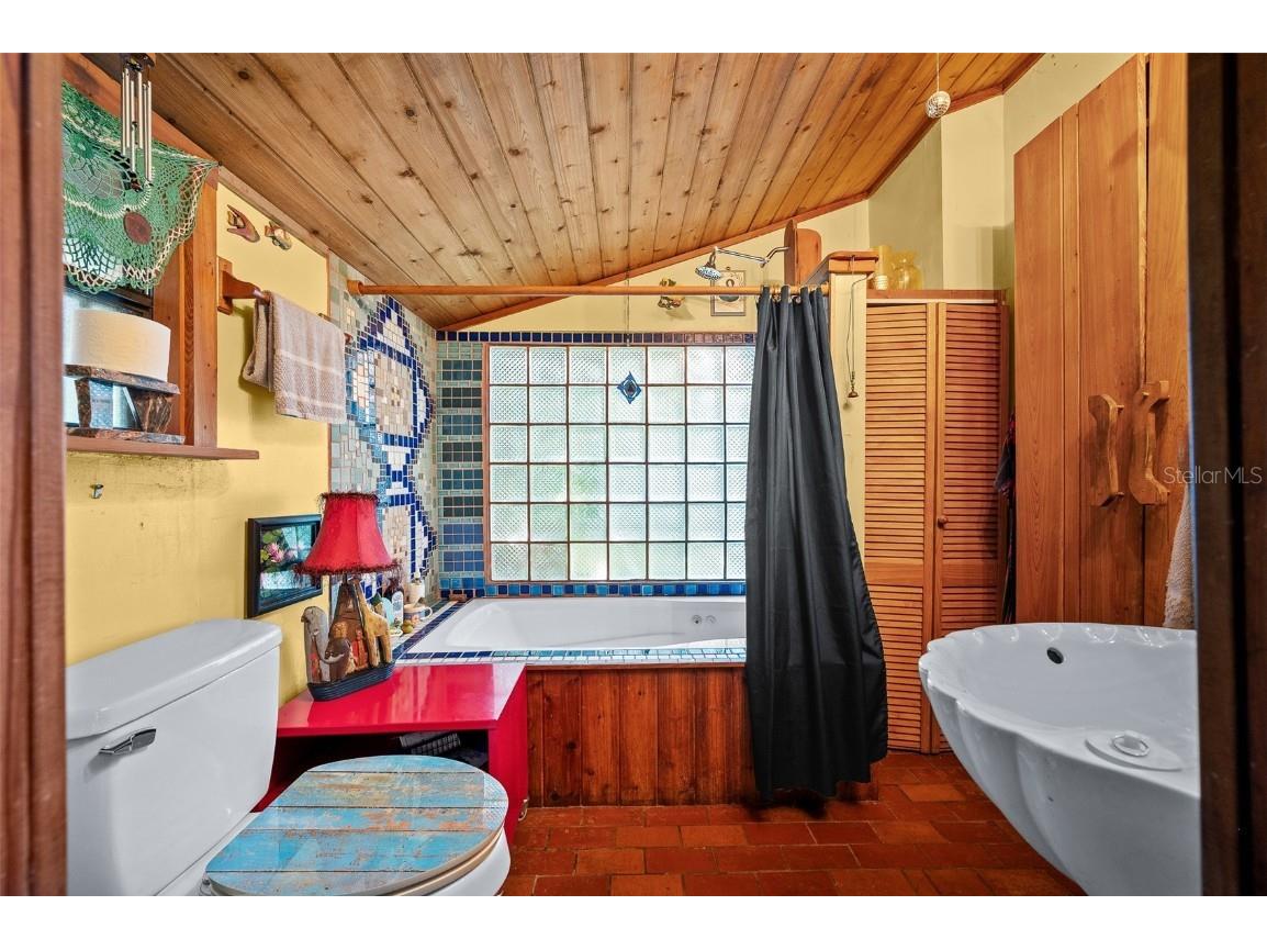 250 W West Lake Drive Hawthorne FL 32640 - WEST LAKE GC523118 image82