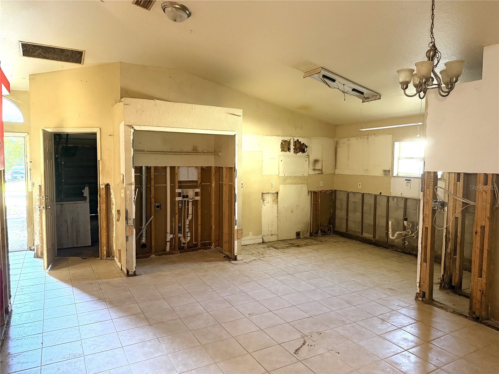 250 Willow Place Ormond Beach FL 32174 V4948564 image3