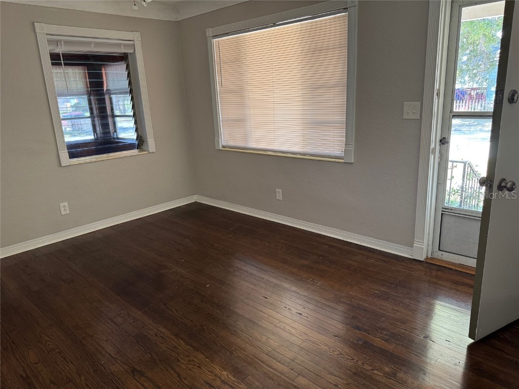 2500 14th Avenue N Saint Petersburg FL 33713 TB8436396 image9