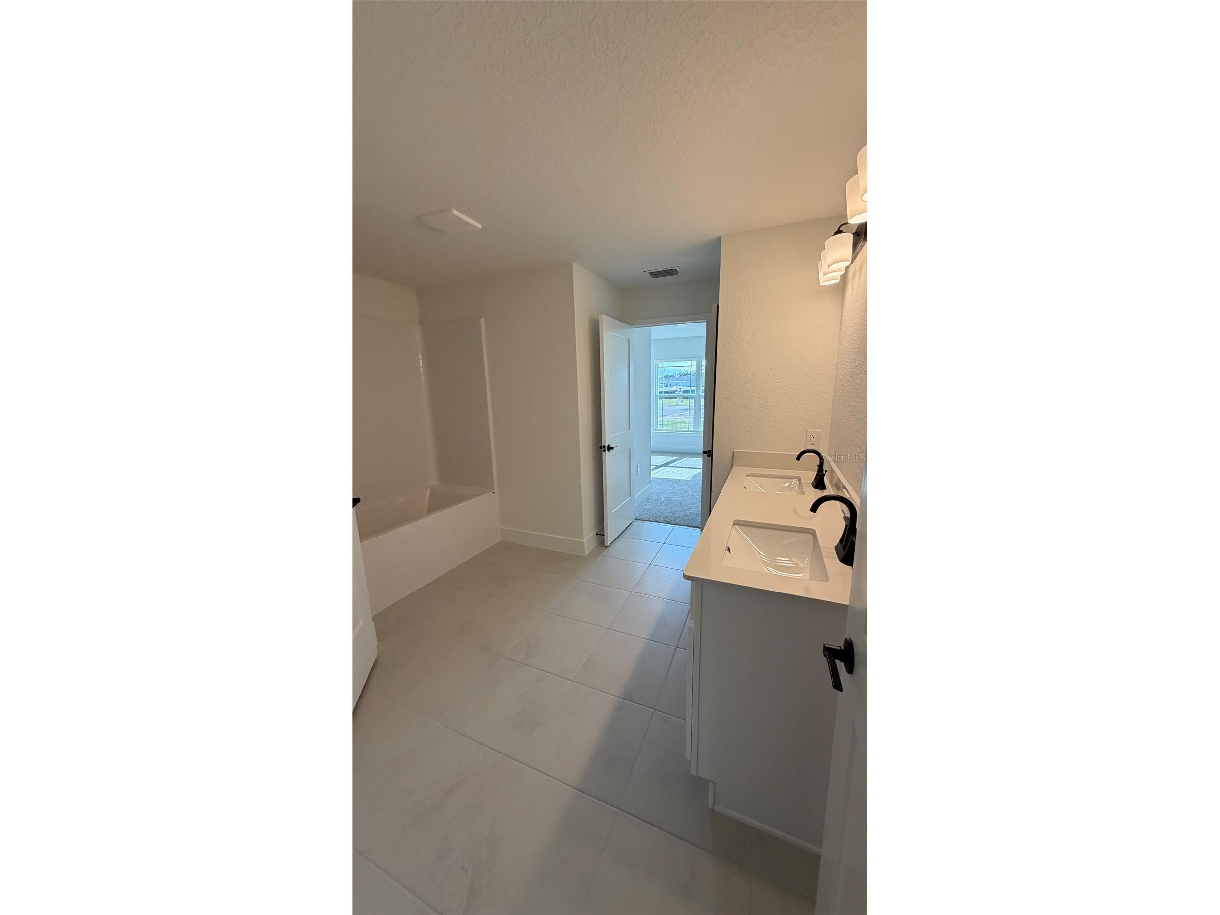 2500 Averland Loop North Port FL 34287 A4637034 image7