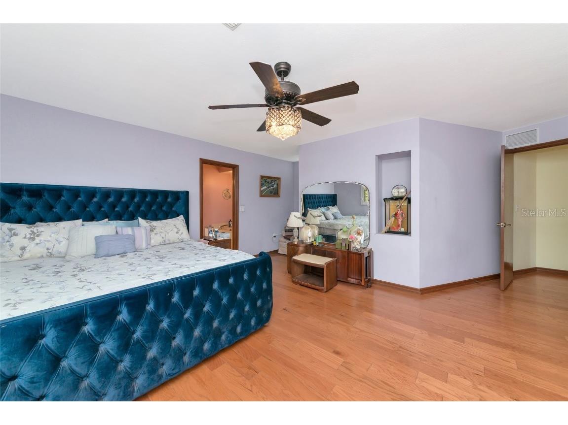 2500 Bern Creek Loop Sarasota FL 34240 A4674623 image21