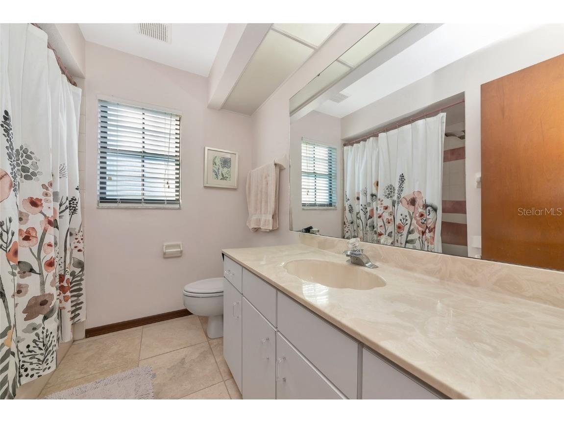 2500 Bern Creek Loop Sarasota FL 34240 A4674623 image32