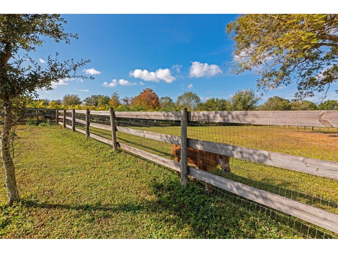 2500 Bern Creek Loop Sarasota FL 34240 A4674623 image51