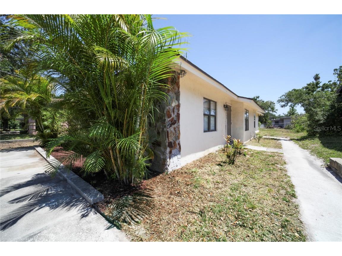 2500 Chilk Avenue Sarasota FL 34234 A4622320 image1