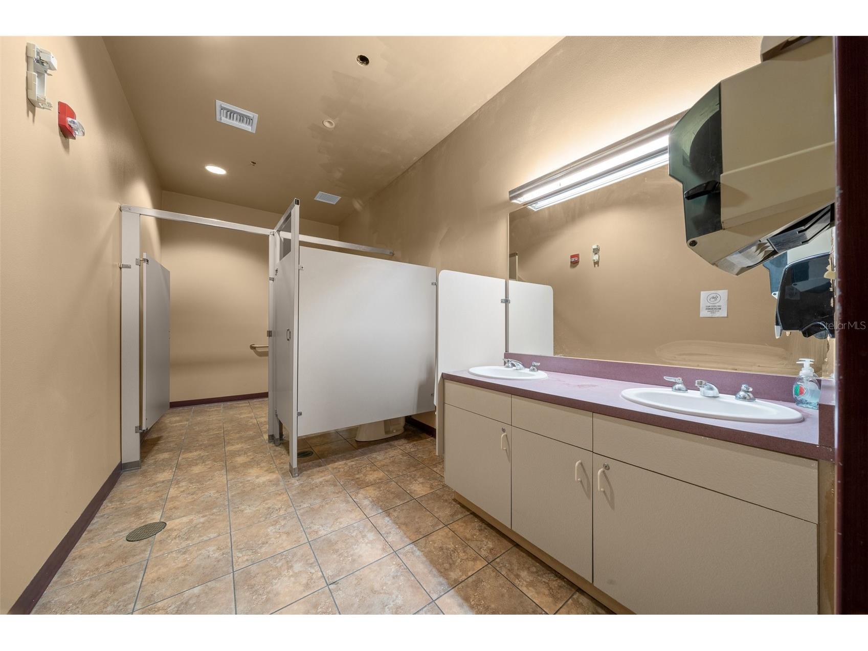 2500 Citrus Boulevard Leesburg FL 34748 OM706023 image33