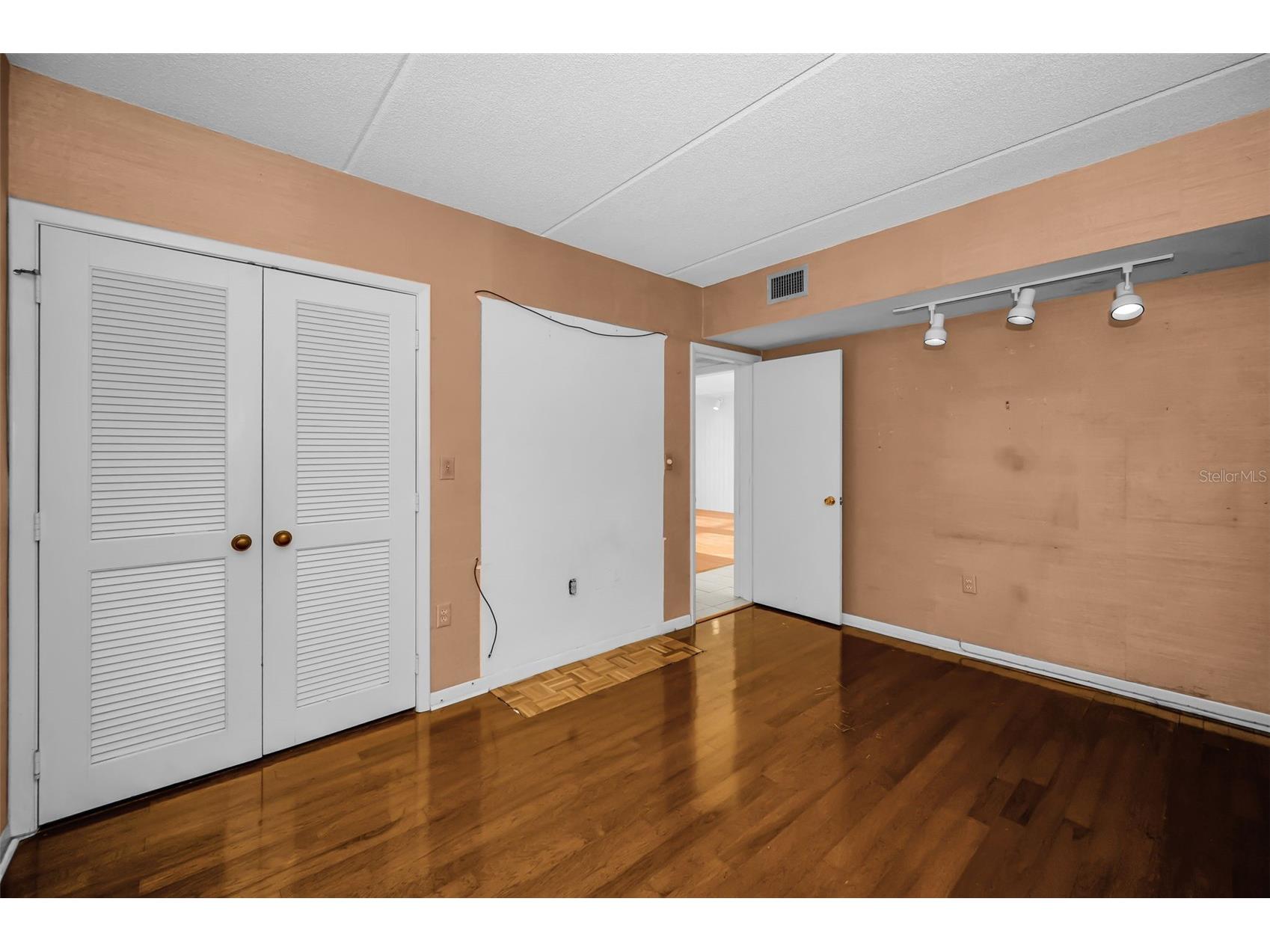 2500 Gulf Boulevard #204B Belleair Beach FL 33786 - GULF OF MEXICO TB8502126 image19