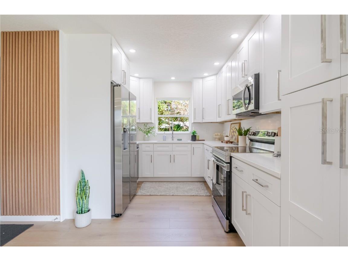 2500 Miranda Way S Saint Petersburg FL 33712 TB8451360 image11