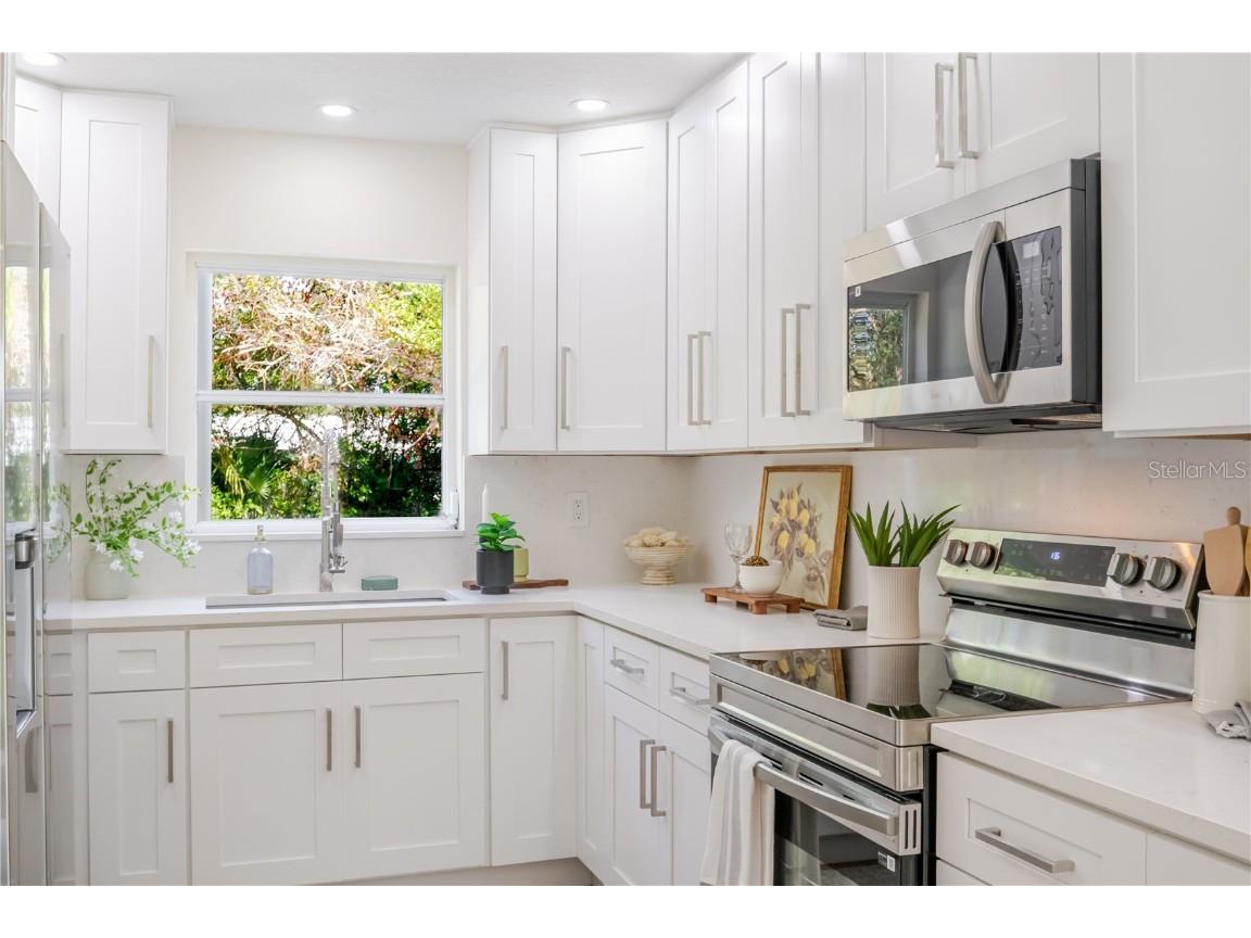 2500 Miranda Way S Saint Petersburg FL 33712 TB8451360 image12