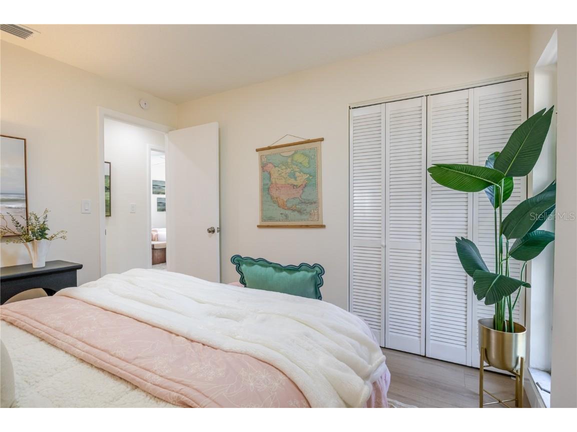 2500 Miranda Way S Saint Petersburg FL 33712 TB8451360 image25