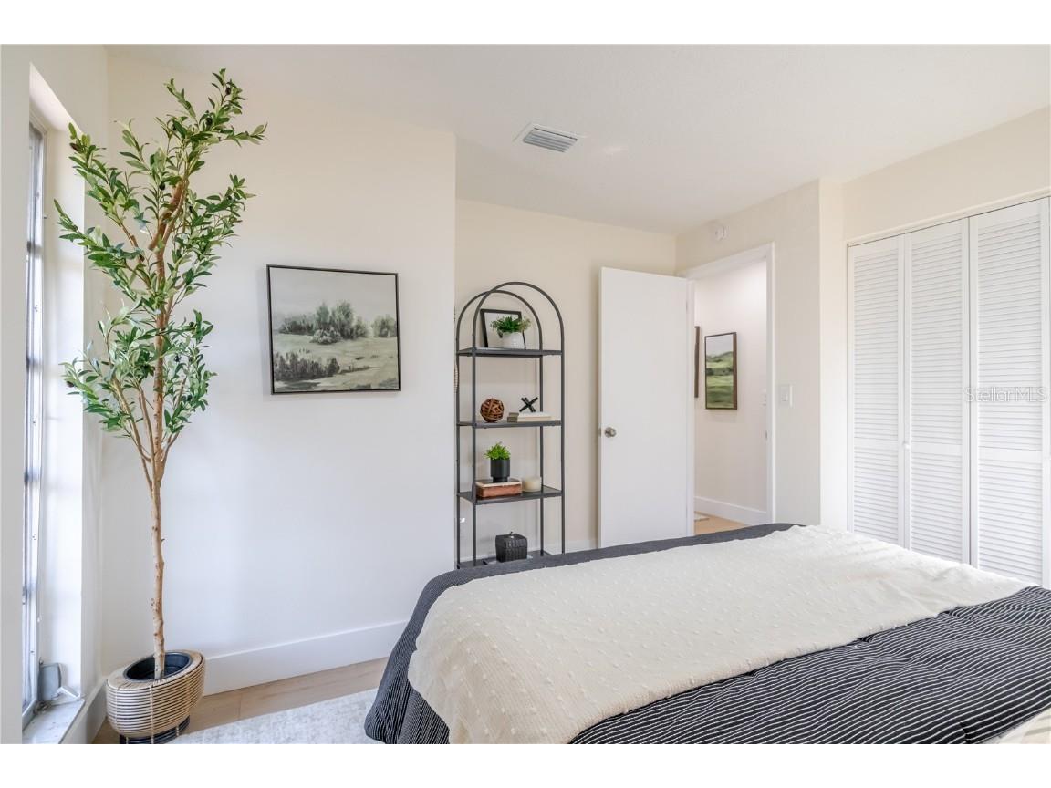 2500 Miranda Way S Saint Petersburg FL 33712 TB8451360 image27