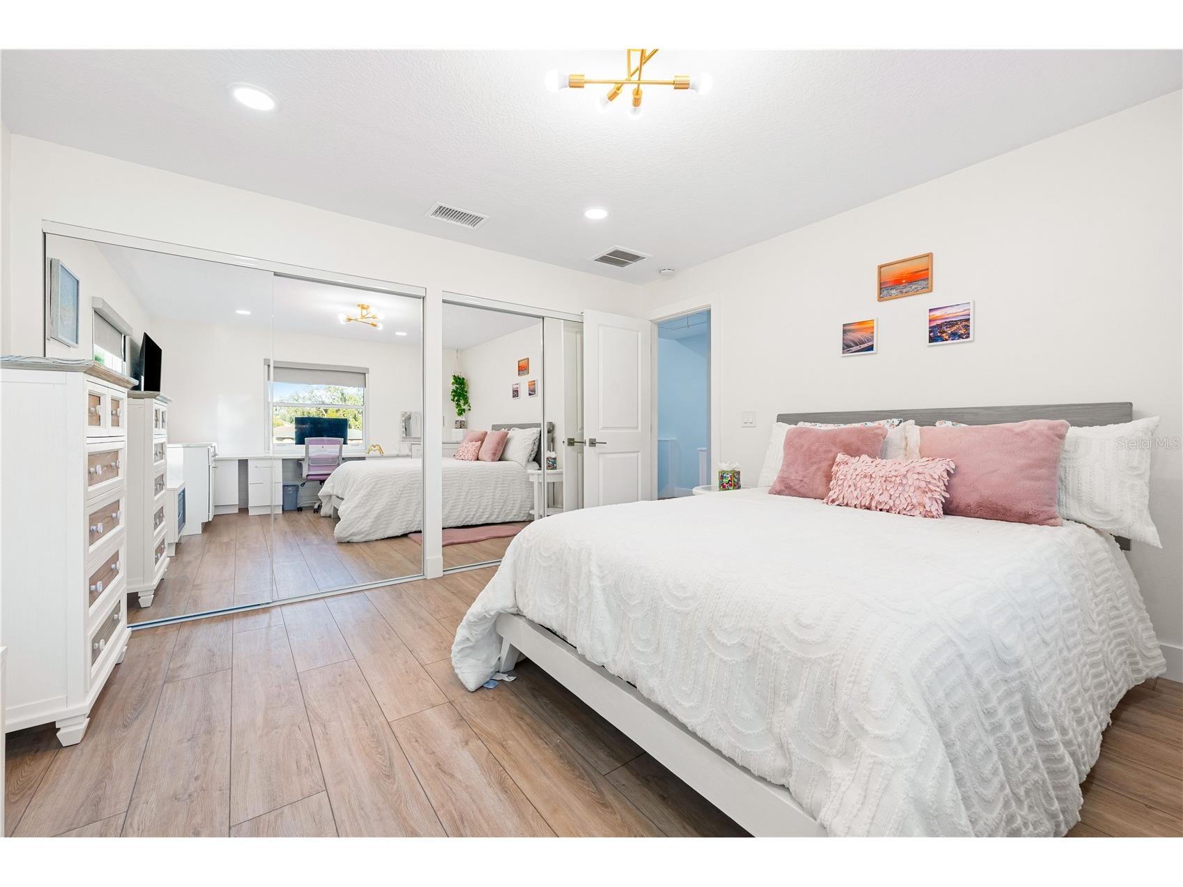 2500 Monterey Street Sarasota FL 34231 - PHILLIPPI CREEK A4699306 image46