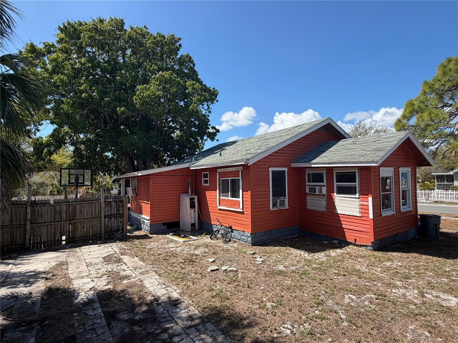 2500 Oakdale Street S Saint Petersburg FL 33705 O6389652 image2