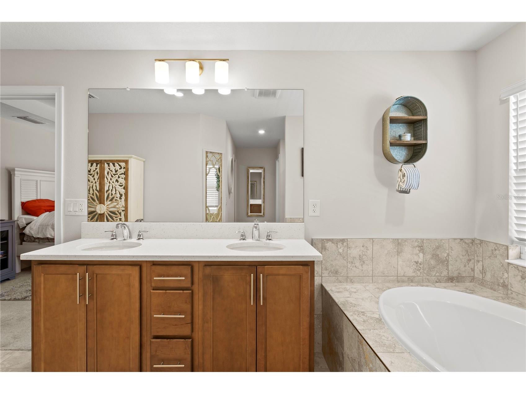 2501 17th Street N Saint Petersburg FL 33713 TB8514559 image43