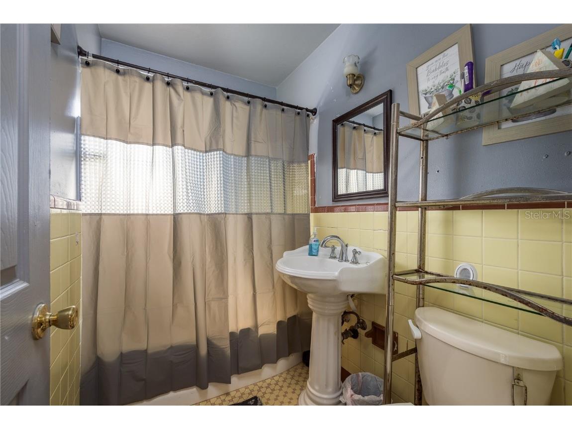 2501 Auburn Street S Saint Petersburg FL 33712 TB8447419 image13