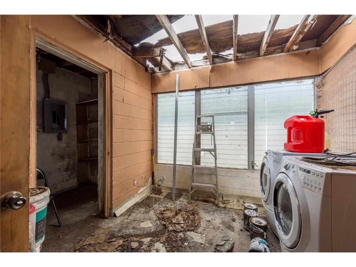 2501 Auburn Street S Saint Petersburg FL 33712 TB8447419 image16