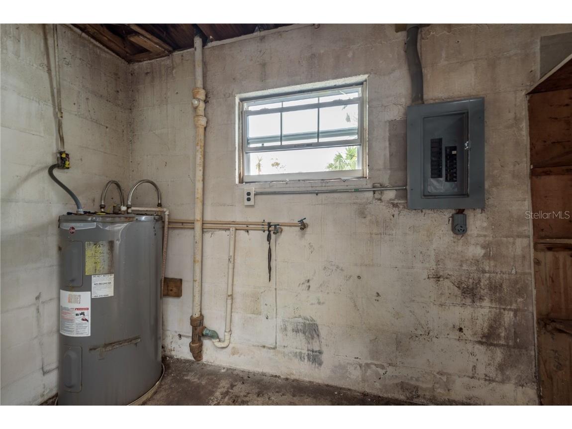 2501 Auburn Street S Saint Petersburg FL 33712 TB8447419 image18