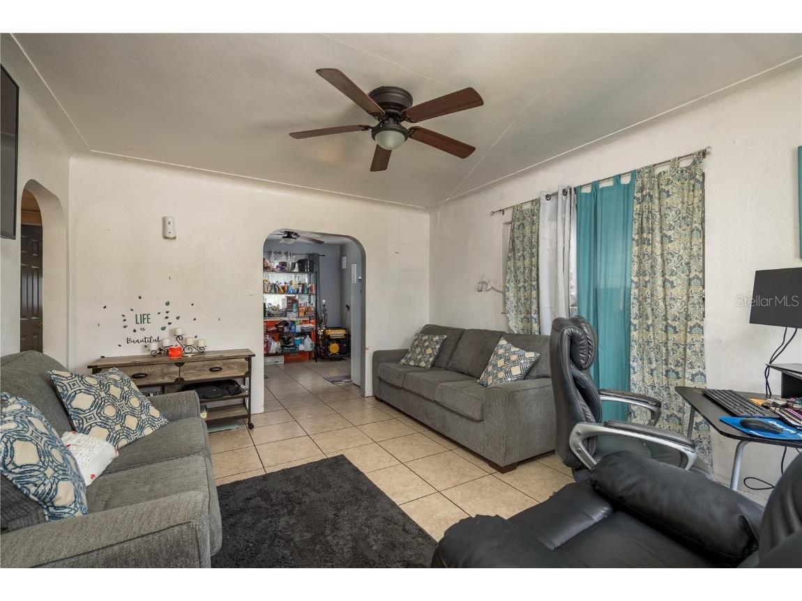 2501 Auburn Street S Saint Petersburg FL 33712 TB8447419 image5