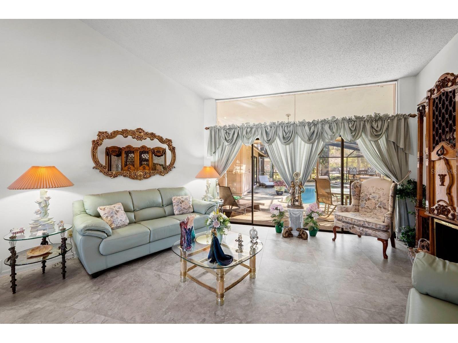 2501 E Diana Street Tampa FL 33610 TB8472893 image5