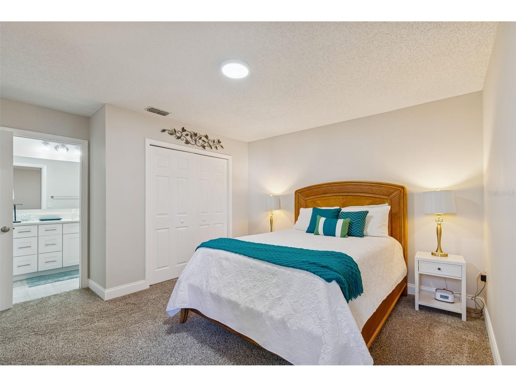 2501 Oak Circle #2501 Tarpon Springs FL 34689 TB8474846 image24