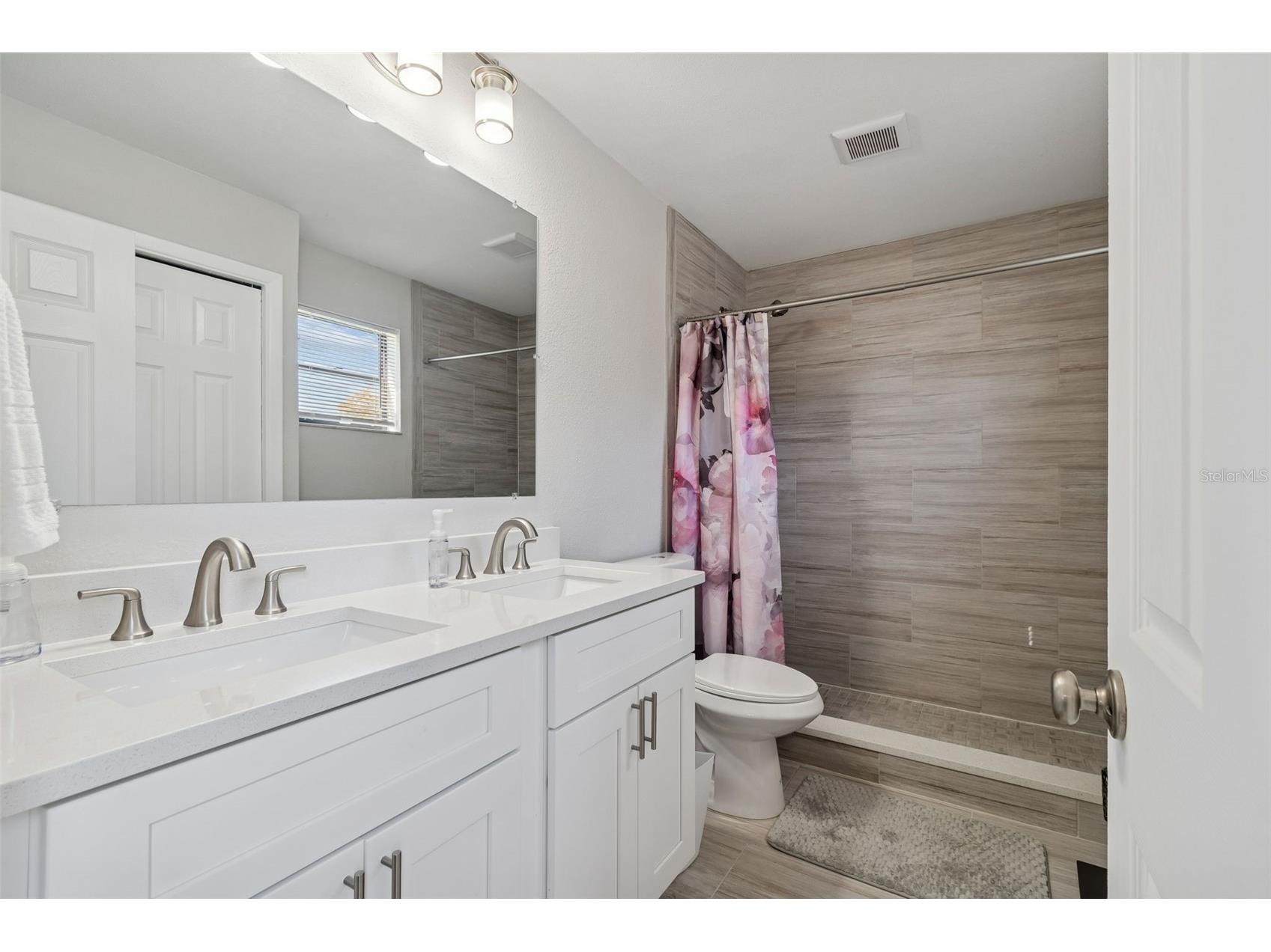 2501 Oak Circle #2501 Tarpon Springs FL 34689 TB8474846 image34