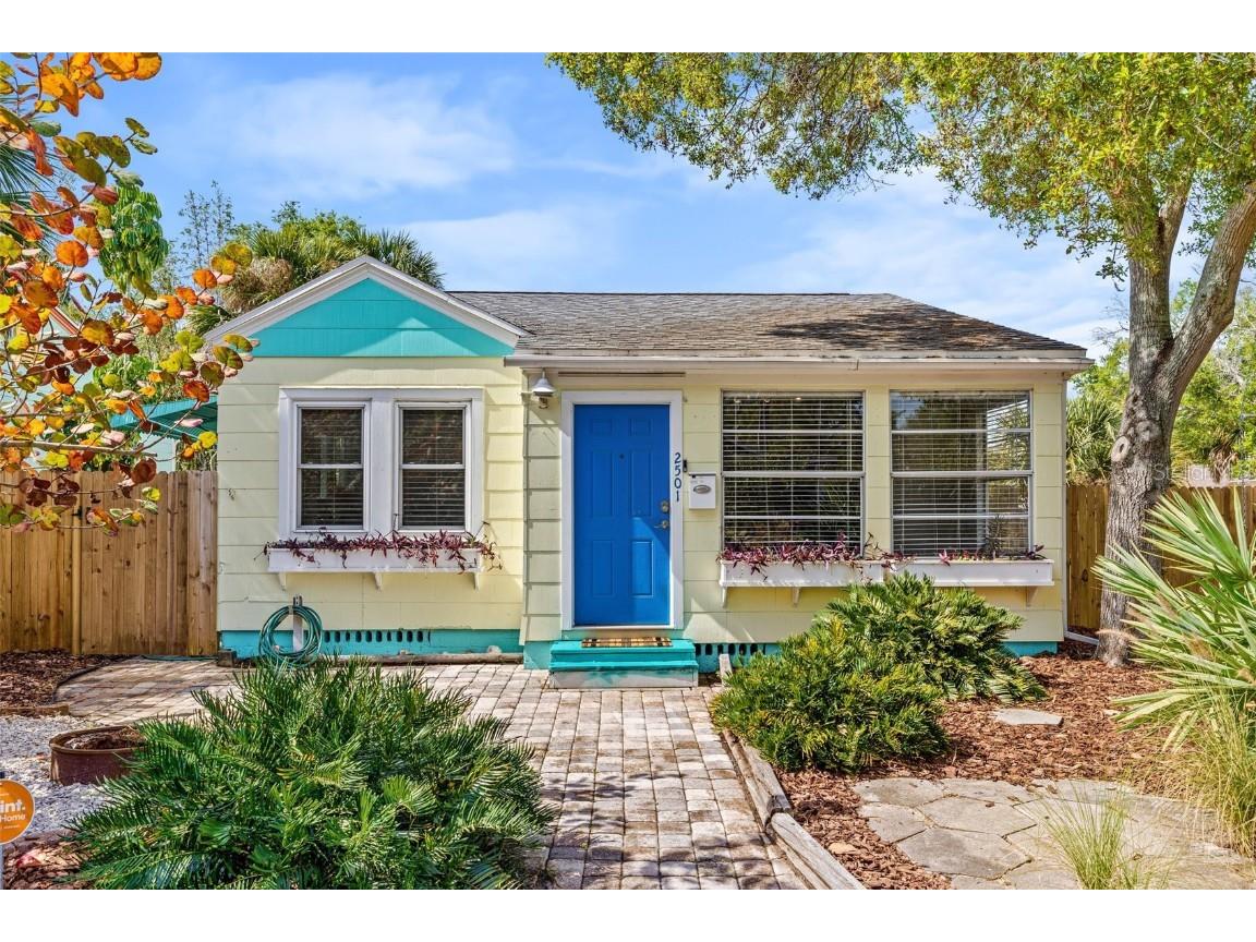 2501 Oakdale Street S Saint Petersburg FL 33705 U8235375 image1