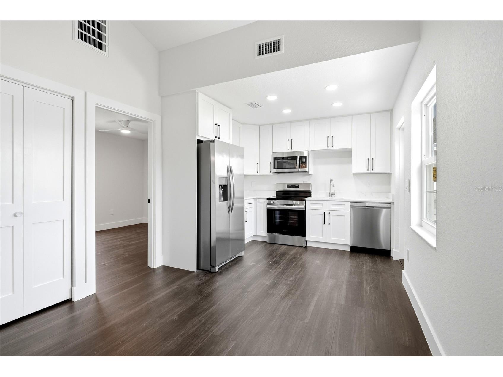 2501 Quincy Street S Saint Petersburg FL 33711 TB8393430 image48