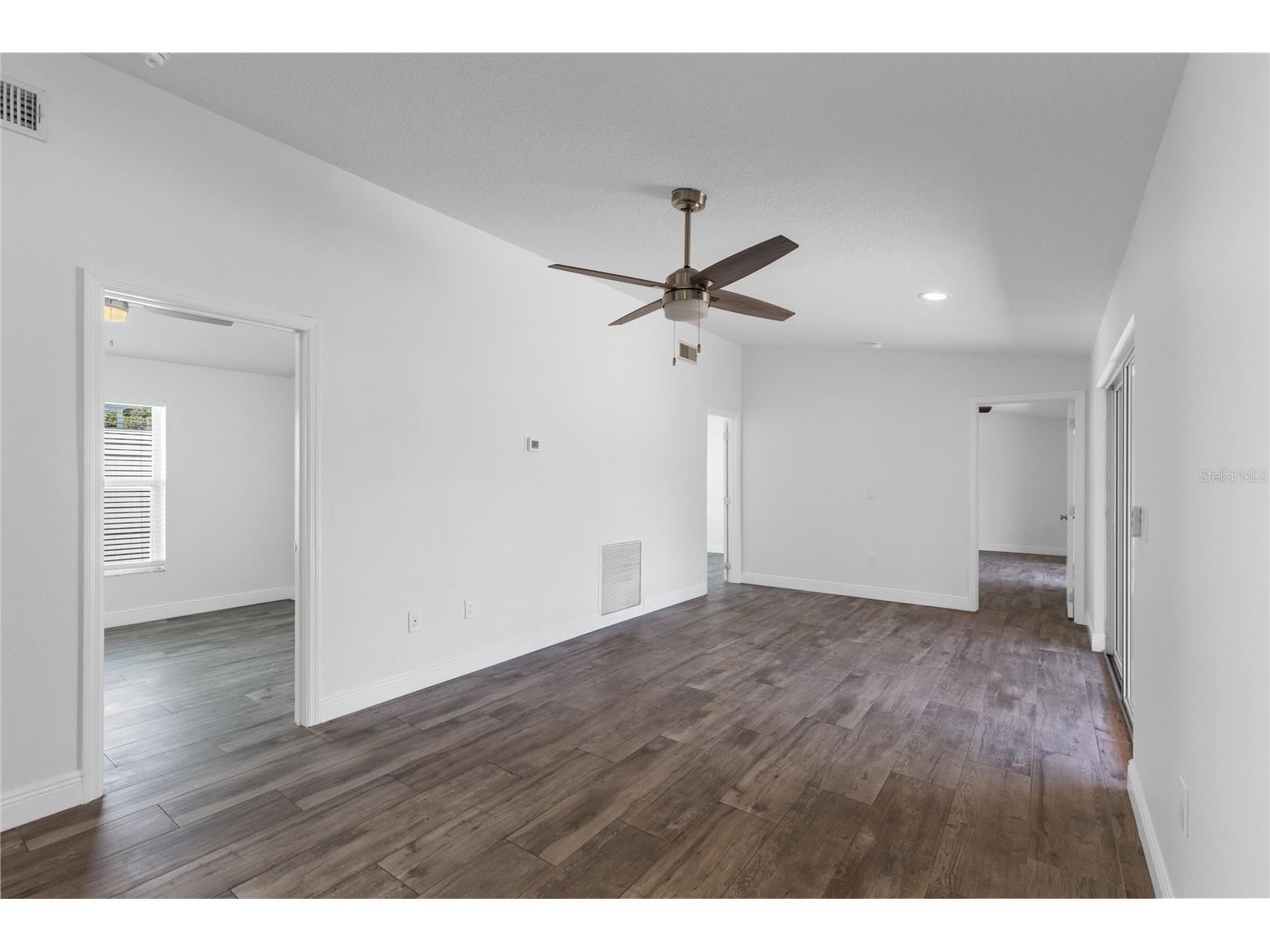 2501 Reef Court Orlando FL 32805 - Clear Lake O6418996 image17