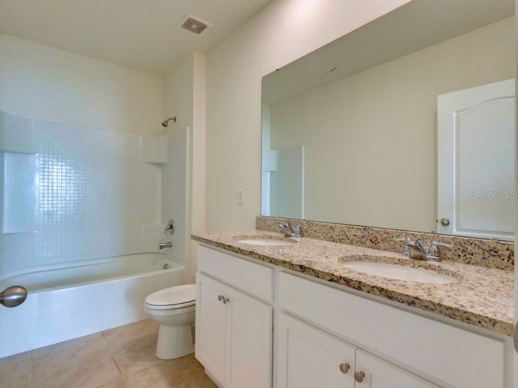 2501 Ribbon Fall Avenue Davenport FL 33837 O6366412 image29