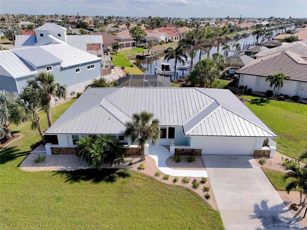 2501 W Marion Avenue Punta Gorda FL 33950 A4640453 image1