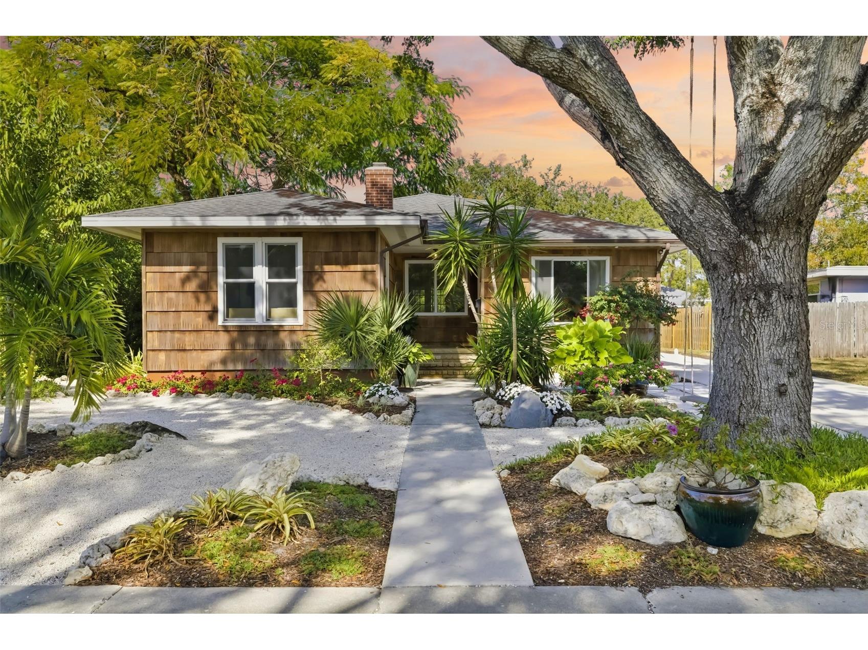 2502 15th Avenue W Bradenton FL 34205 A4677970 image1