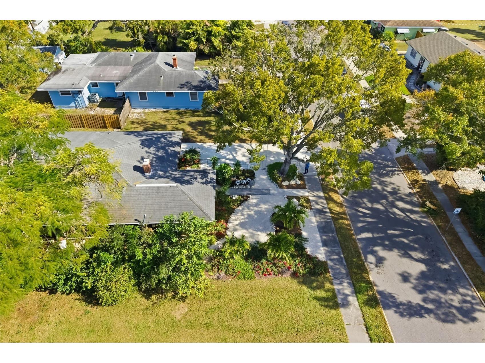 2502 15th Avenue W Bradenton FL 34205 A4677970 image48