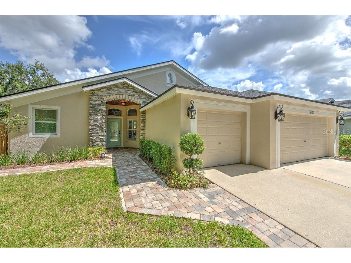 2502 Allwood Avenue Valrico FL 33596 TB8413343 image1