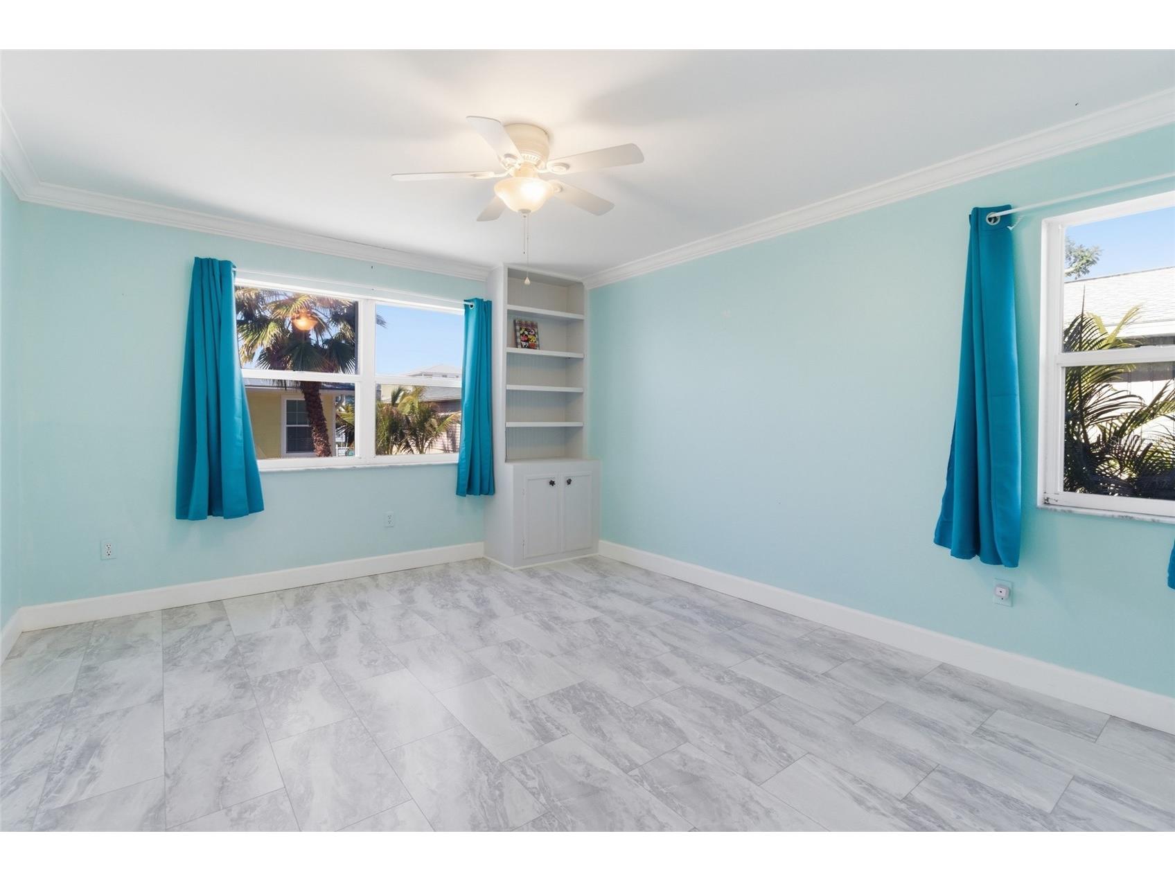 2502 Avenue B Bradenton Beach FL 34217 A4676246 image50