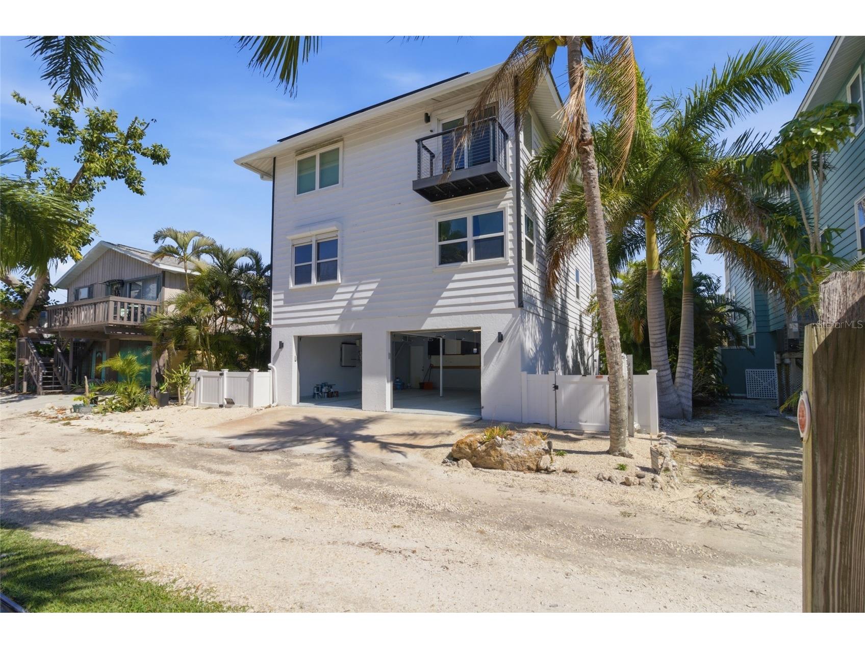 2502 Avenue B Bradenton Beach FL 34217 A4676246 image60