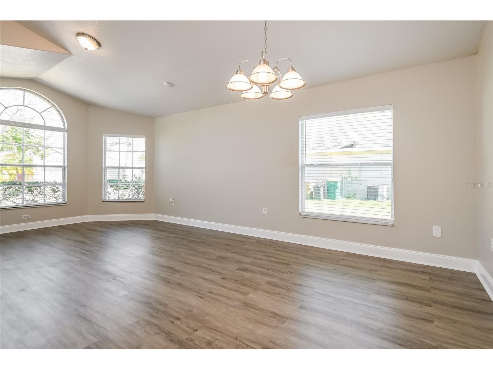 2502 Balmoral Drive Kissimmee FL 34744 TB8505482 image5